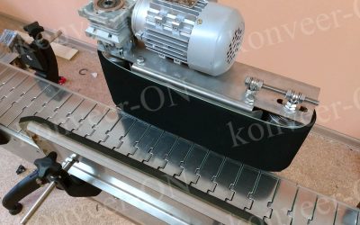 Конвейер пластинчатый с обкатчиком этикетки